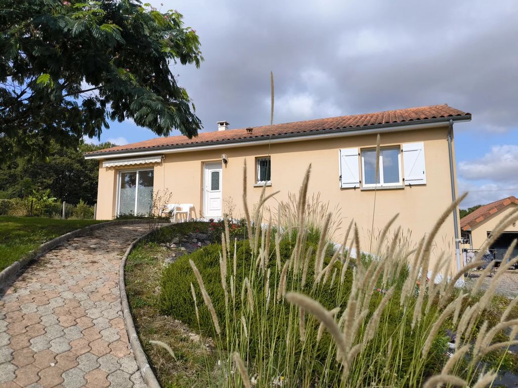 Achat maison à vendre 4 chambres 131 m² - Saint-Junien