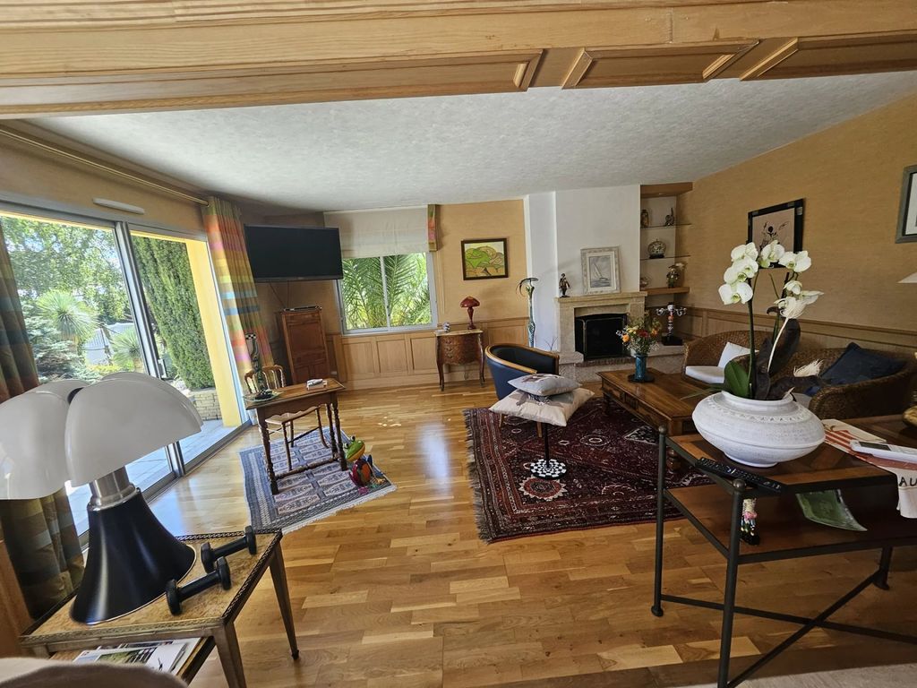 Achat maison à vendre 4 chambres 190 m² - Coëx