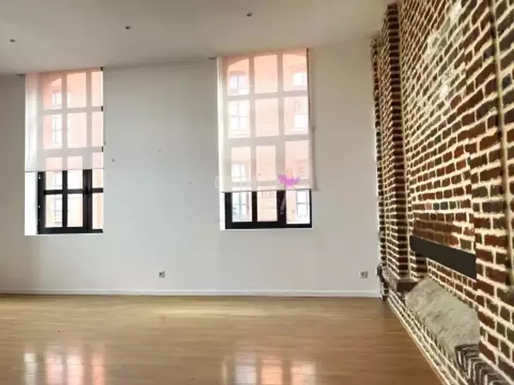 Achat loft à vendre 2 pièces 67 m² - Roubaix