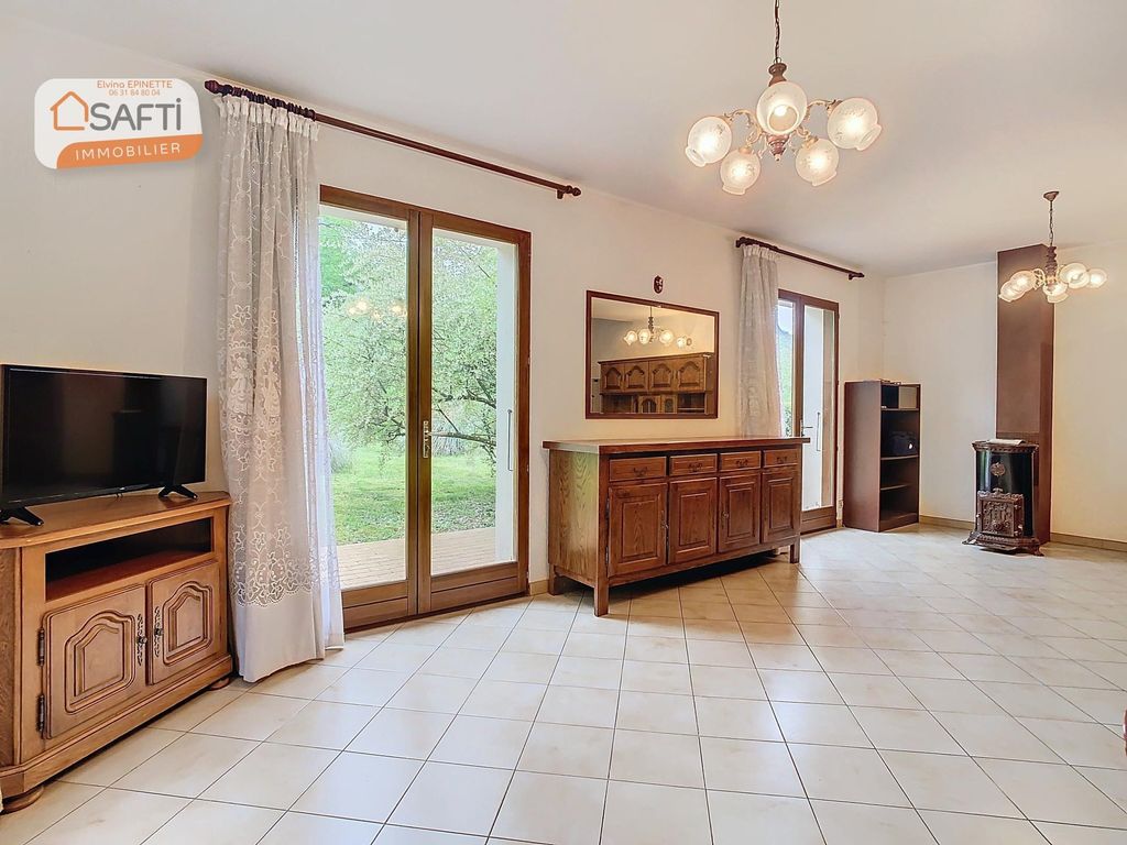 Achat maison à vendre 4 chambres 140 m² - Saint-Geoire-en-Valdaine