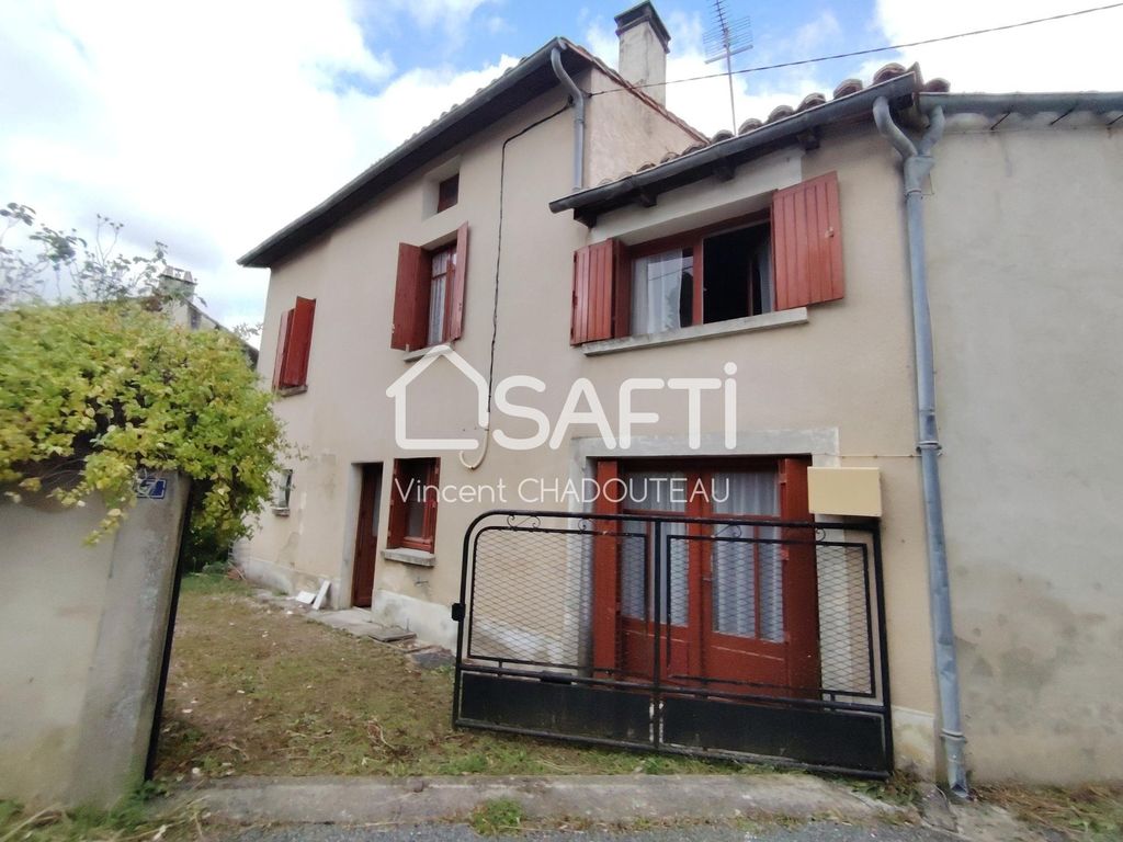 Achat maison à vendre 3 chambres 90 m² - Saint-Amant-de-Boixe