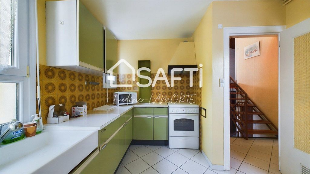 Achat maison à vendre 4 chambres 98 m² - La Rochelle