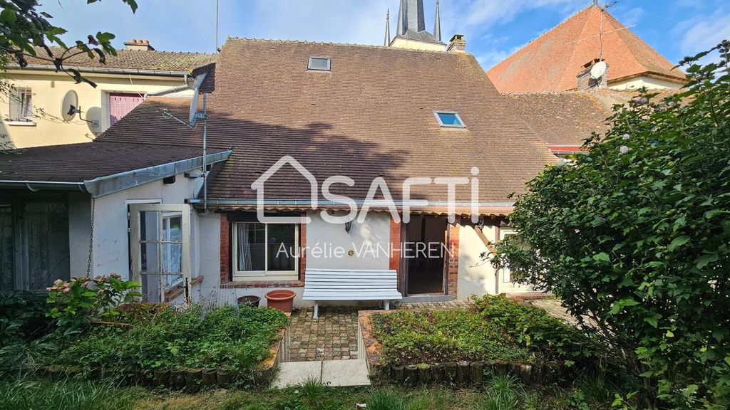 Achat maison à vendre 4 chambres 132 m² - Saint-Fargeau