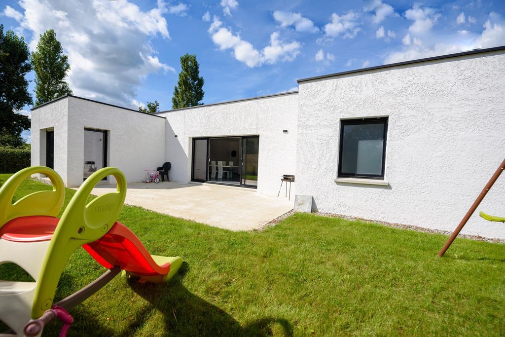 Achat maison à vendre 4 chambres 150 m² - Pontchâteau