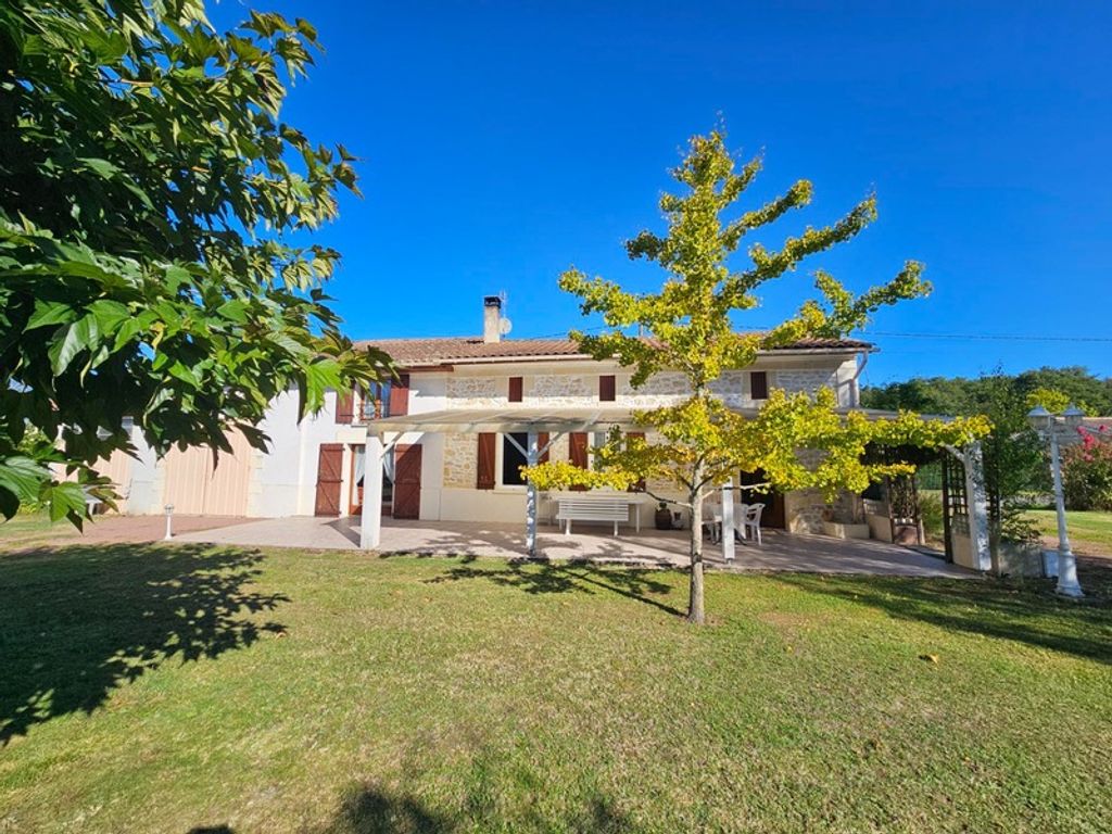 Achat maison à vendre 3 chambres 142 m² - Saint-Ciers-sur-Gironde