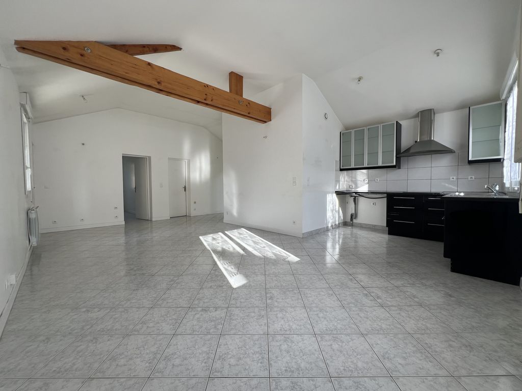 Achat maison à vendre 3 chambres 86 m² - Savigny-sur-Orge