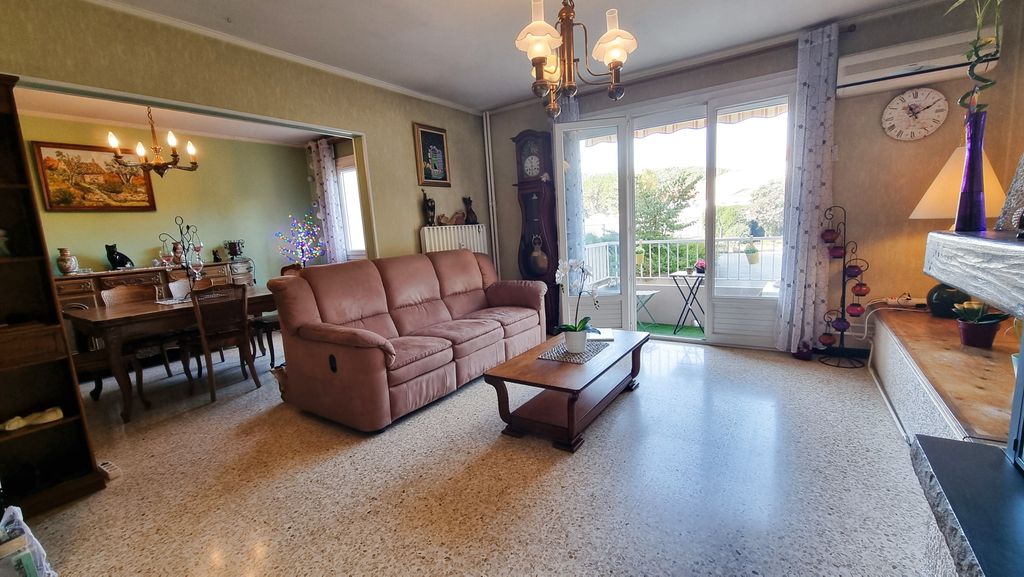 Achat appartement à vendre 5 pièces 95 m² - Hyères