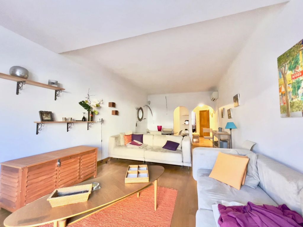 Achat appartement à vendre 2 pièces 51 m² - Saint-Tropez