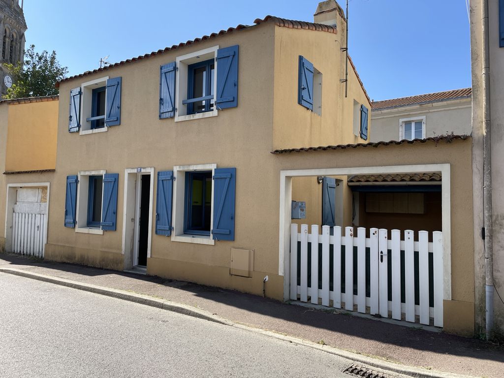 Achat maison à vendre 2 chambres 70 m² - Talmont-Saint-Hilaire