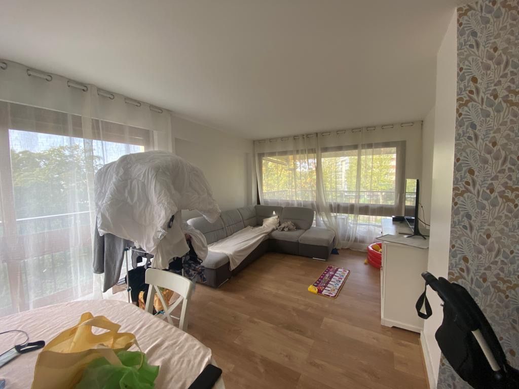 Achat appartement à vendre 4 pièces 75 m² - Le Chesnay