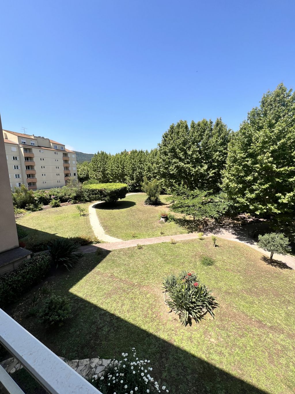 Achat appartement à vendre 2 pièces 53 m² - Hyères