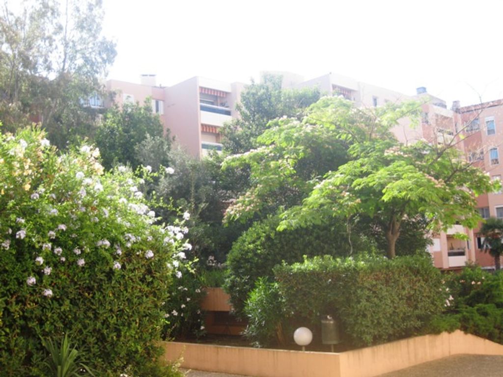 Achat appartement à vendre 2 pièces 49 m² - Hyères