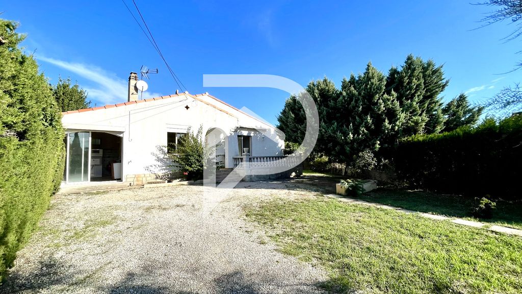 Achat maison à vendre 2 chambres 75 m² - Istres