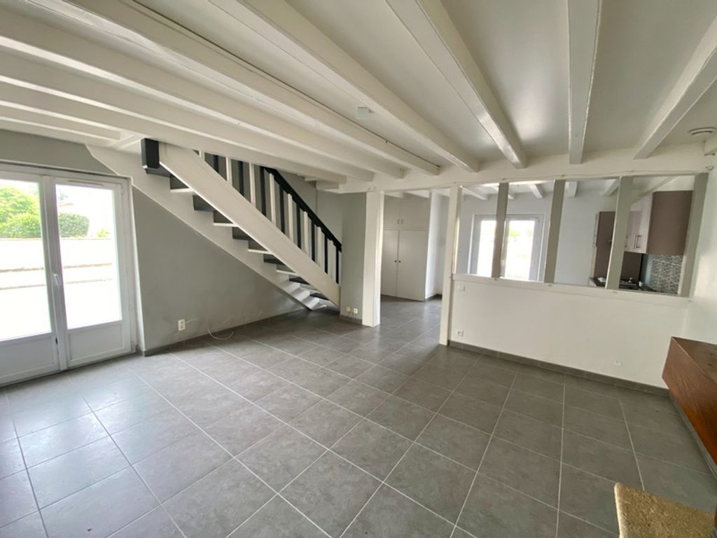 Achat maison à vendre 2 chambres 70 m² - Saint-Martin-d'Oney