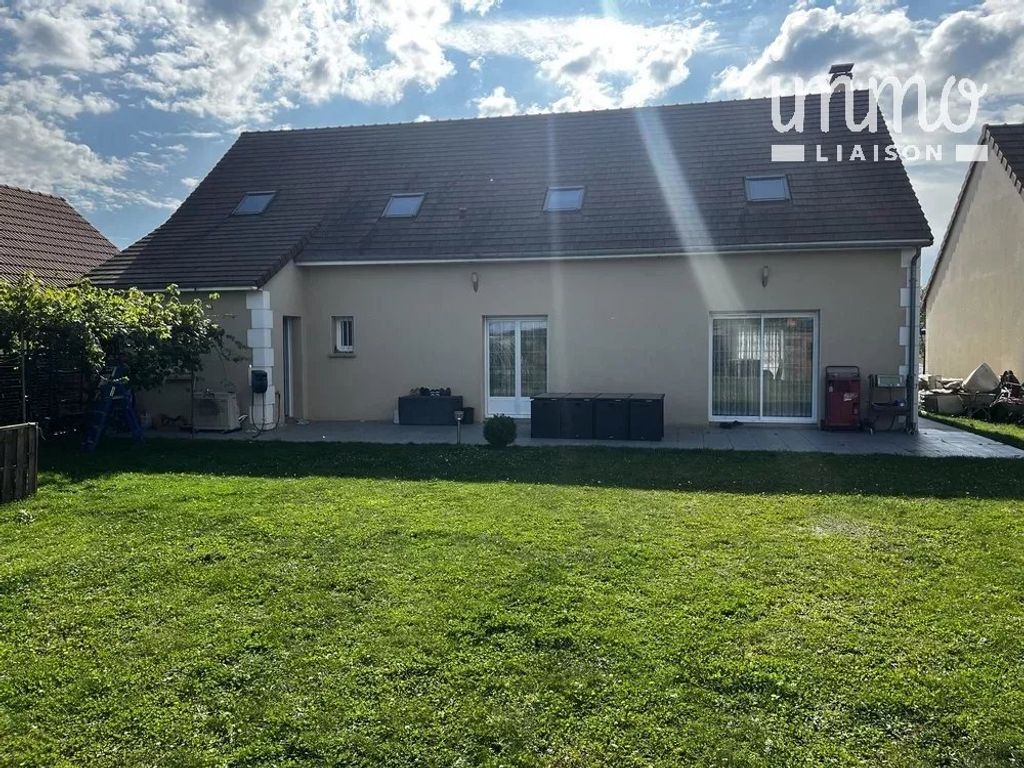 Achat maison à vendre 4 chambres 169 m² - Saint-Firmin-des-Prés