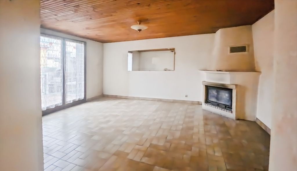 Achat maison à vendre 3 chambres 107 m² - Vertaizon