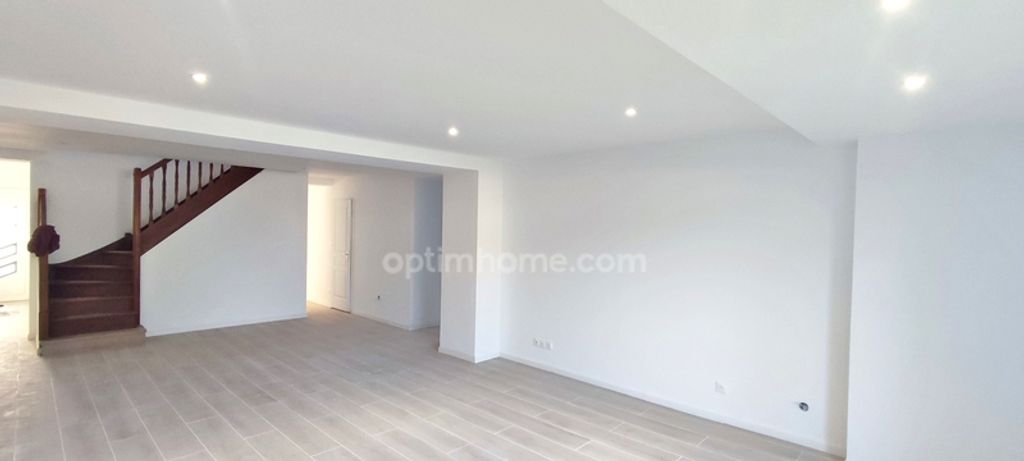 Achat maison à vendre 3 chambres 117 m² - Saint-Quentin