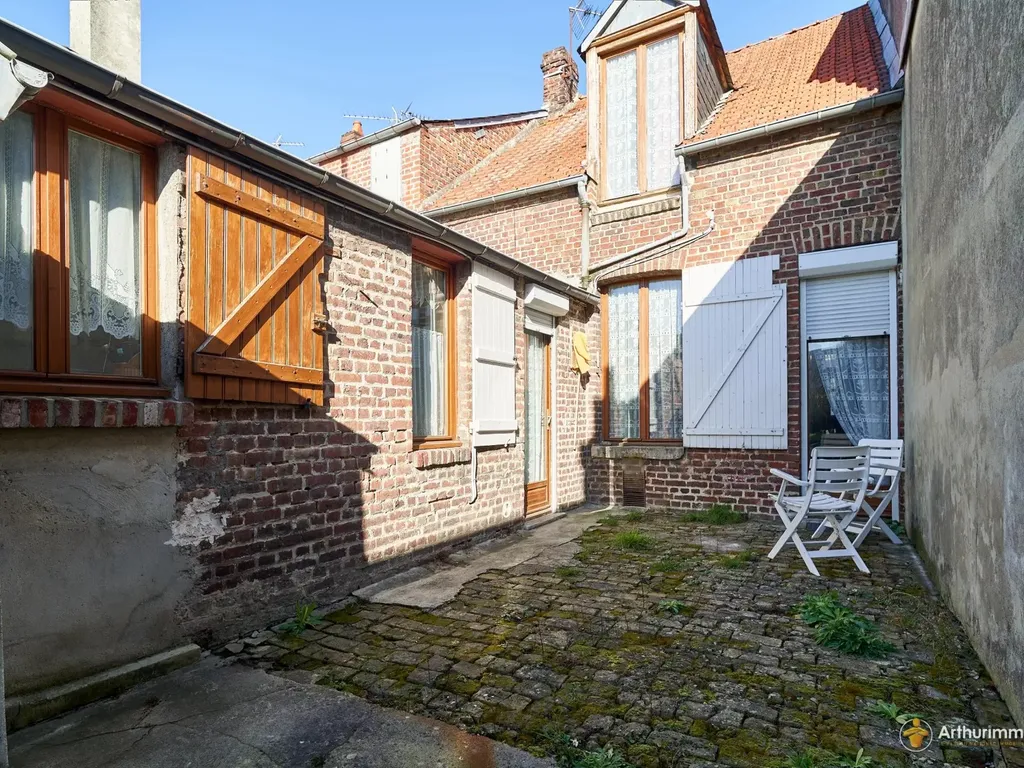 Achat maison à vendre 2 chambres 87 m² - Laon