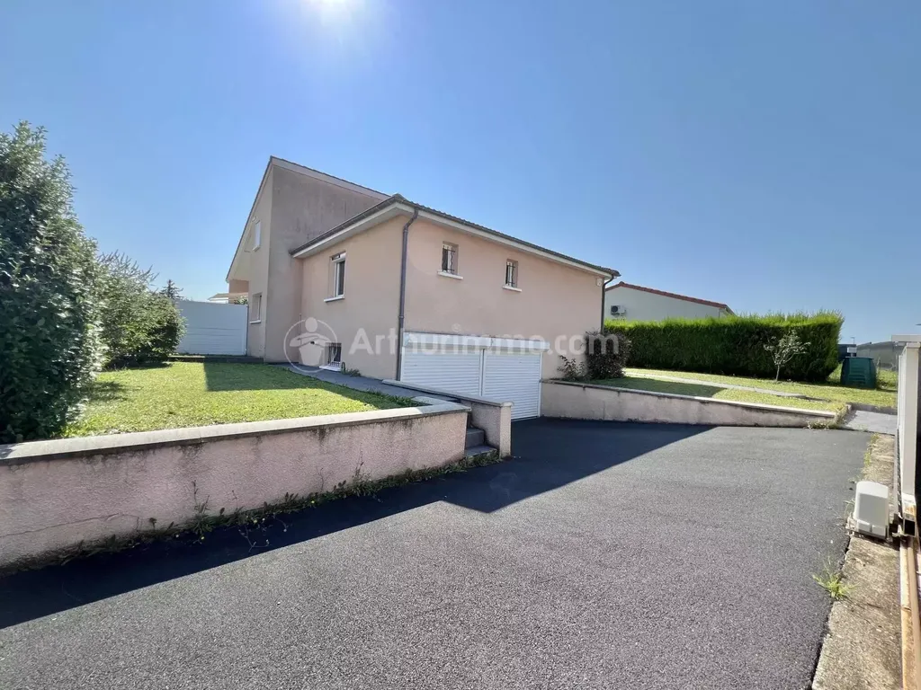 Achat maison à vendre 3 chambres 143 m² - Pont-du-Château