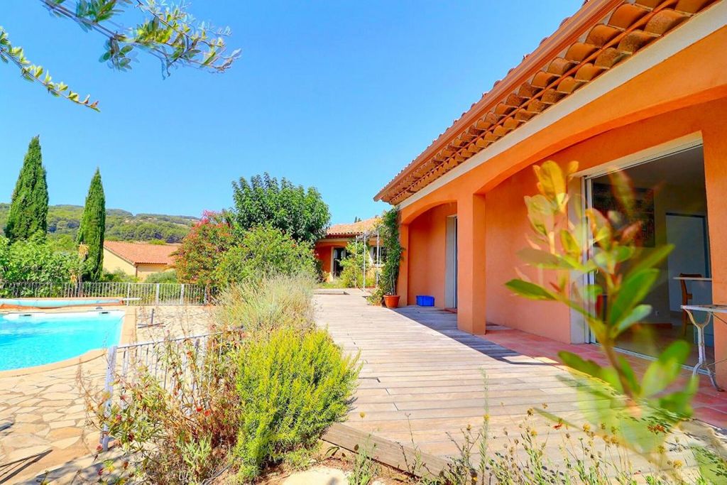 Achat maison à vendre 4 chambres 200 m² - Le Castellet