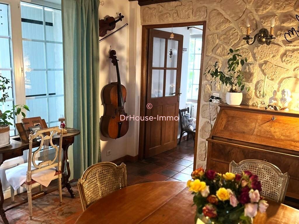 Achat maison à vendre 5 chambres 233 m² - Vichy