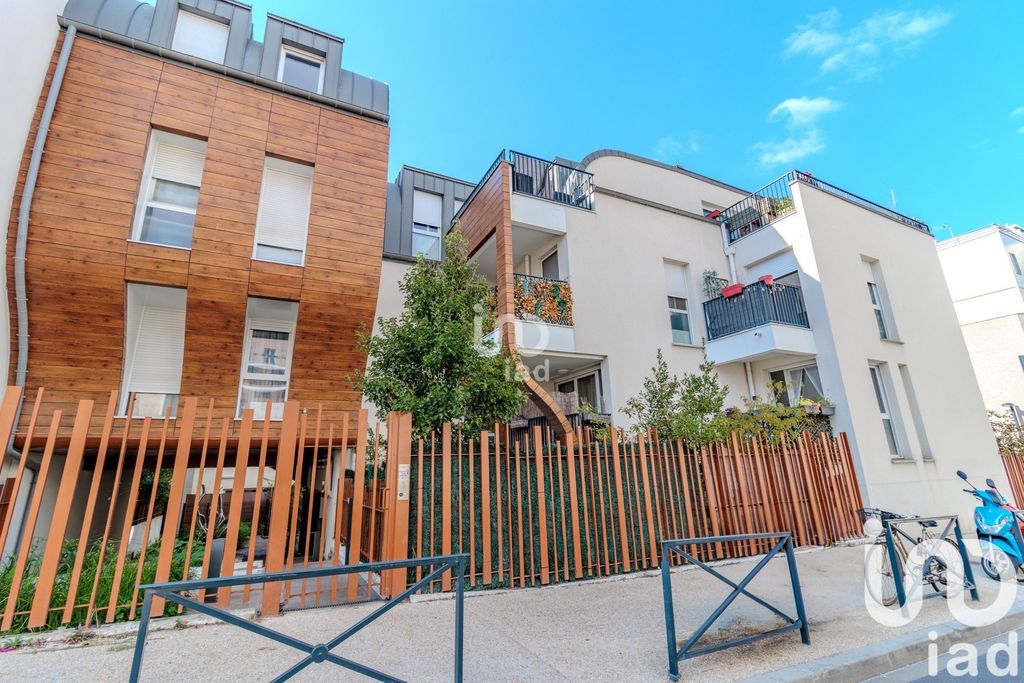 Achat appartement à vendre 2 pièces 44 m² - Romainville