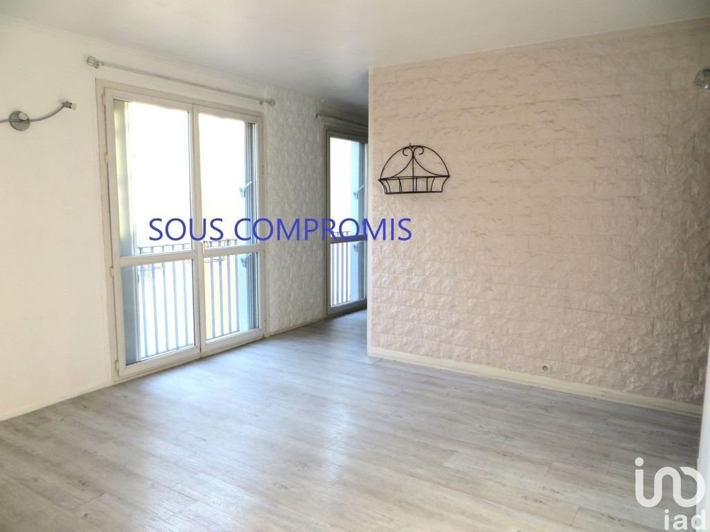 Achat appartement à vendre 4 pièces 59 m² - Orly