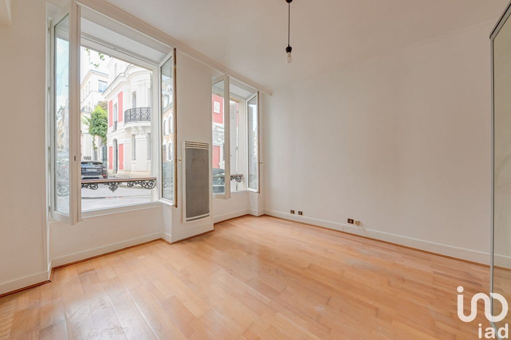 Achat appartement à vendre 2 pièces 32 m² - Paris 9ème arrondissement