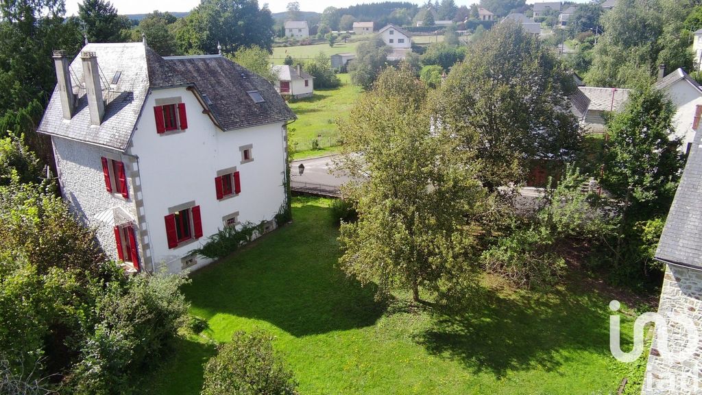 Achat maison à vendre 5 chambres 185 m² - Maussac