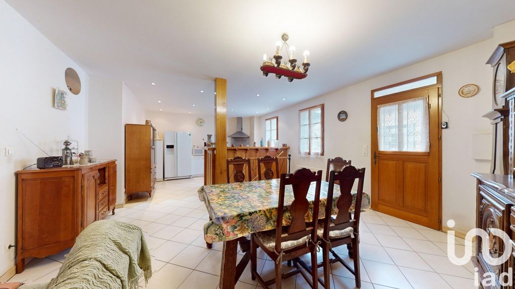 Achat maison à vendre 4 chambres 114 m² - Coulanges-la-Vineuse