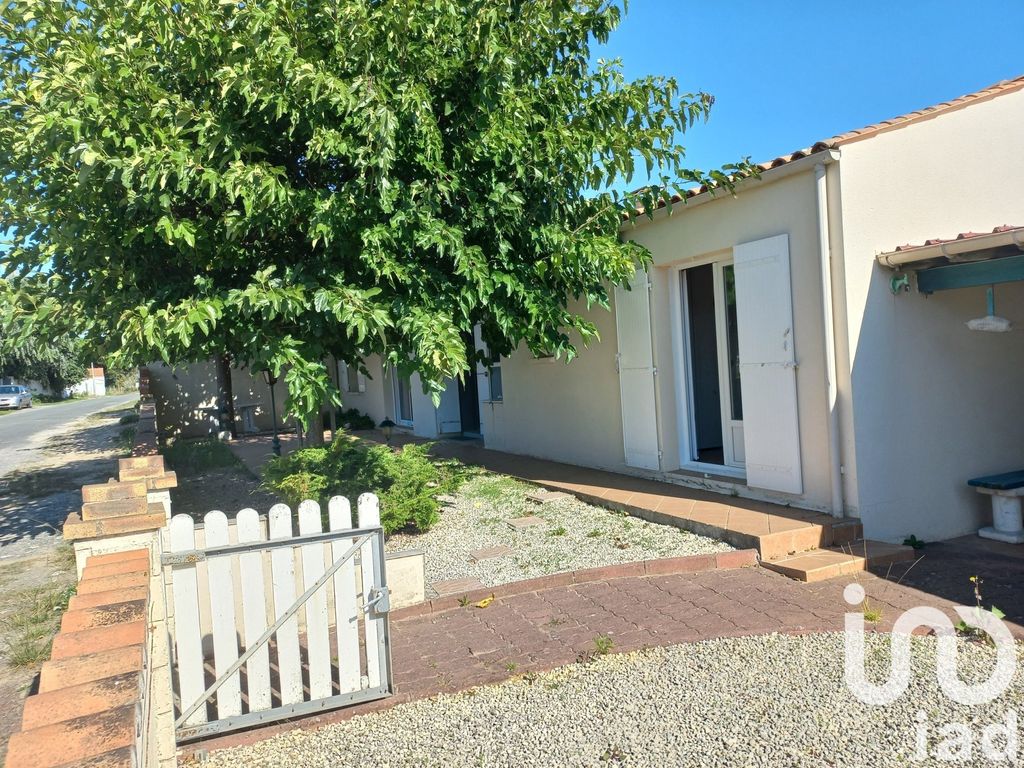 Achat maison à vendre 2 chambres 66 m² - Saint-Denis-d'Oléron