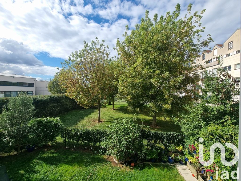 Achat appartement à vendre 3 pièces 69 m² - Carrières-sur-Seine