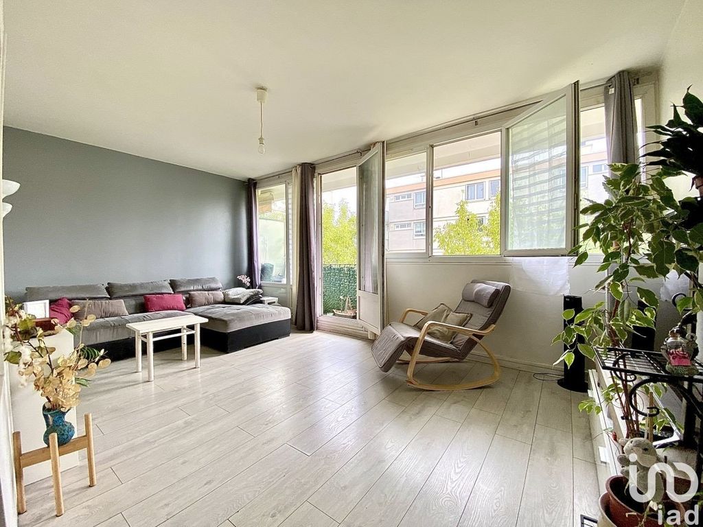 Achat appartement à vendre 5 pièces 82 m² - Le Plessis-Robinson