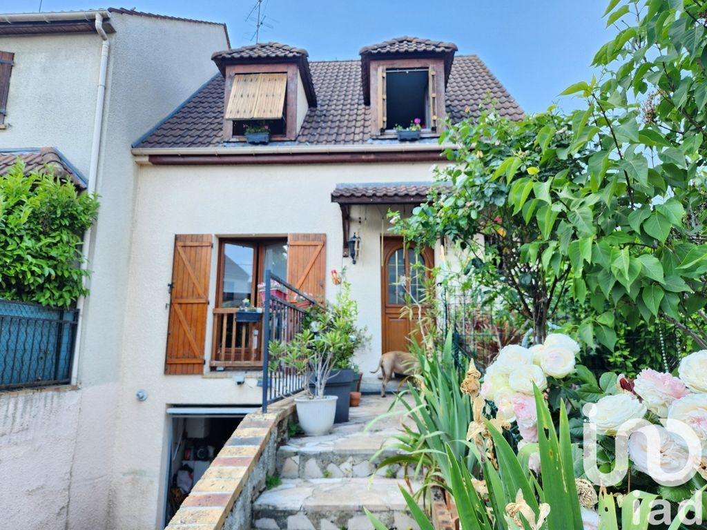 Achat maison à vendre 3 chambres 77 m² - Clichy-sous-Bois