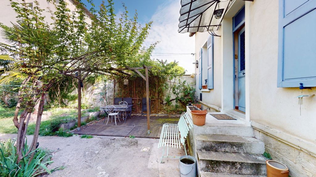 Achat maison à vendre 4 chambres 100 m² - Maisons-Alfort