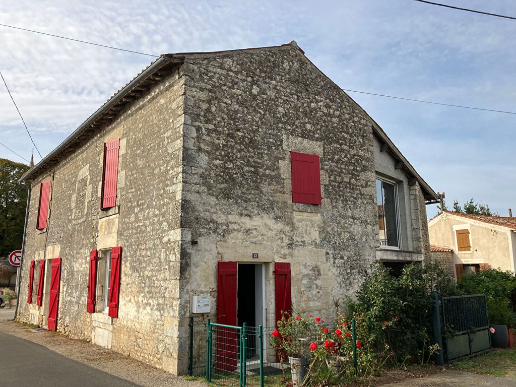 Achat maison à vendre 5 chambres 173 m² - Fontenay-le-Comte