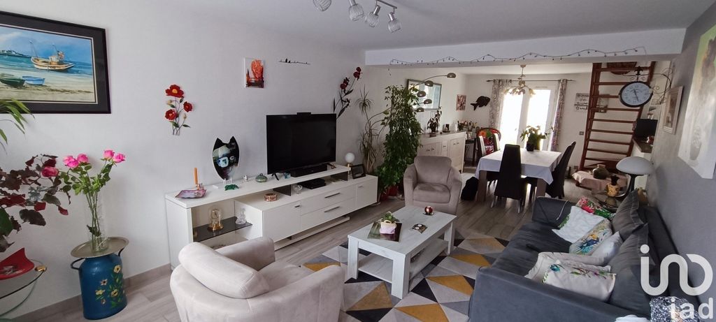 Achat maison à vendre 3 chambres 97 m² - Rochefort