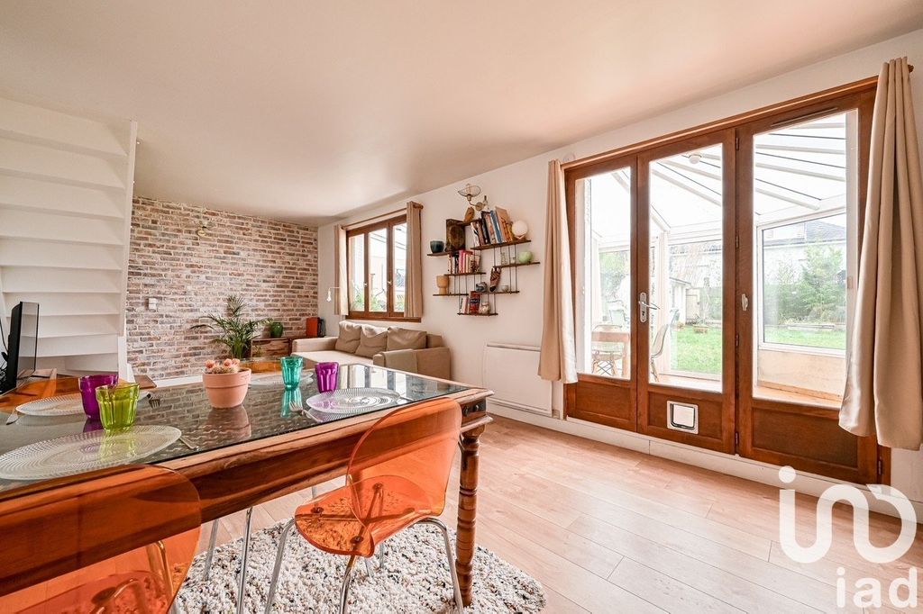 Achat maison à vendre 3 chambres 95 m² - Saint-Maur-des-Fossés