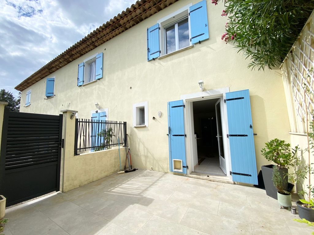 Achat maison à vendre 2 chambres 55 m² - Mougins