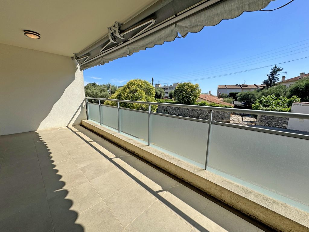 Achat appartement à vendre 4 pièces 92 m² - Vence