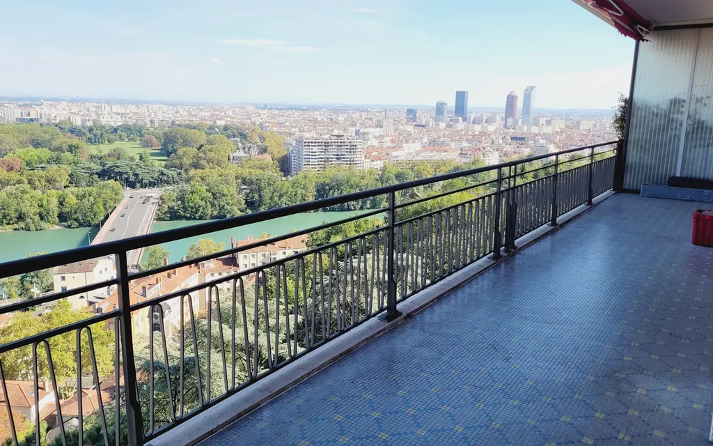 Achat appartement à vendre 3 pièces 106 m² - Lyon 4ème arrondissement