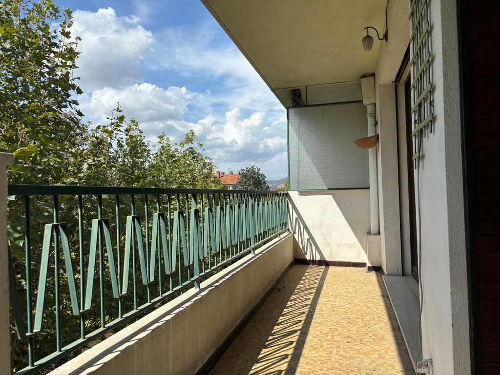 Achat appartement à vendre 3 pièces 68 m² - Marseille 12ème arrondissement