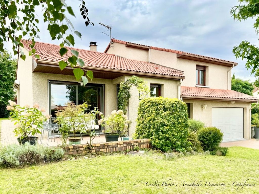 Achat maison à vendre 5 chambres 150 m² - Pérignat-lès-Sarliève