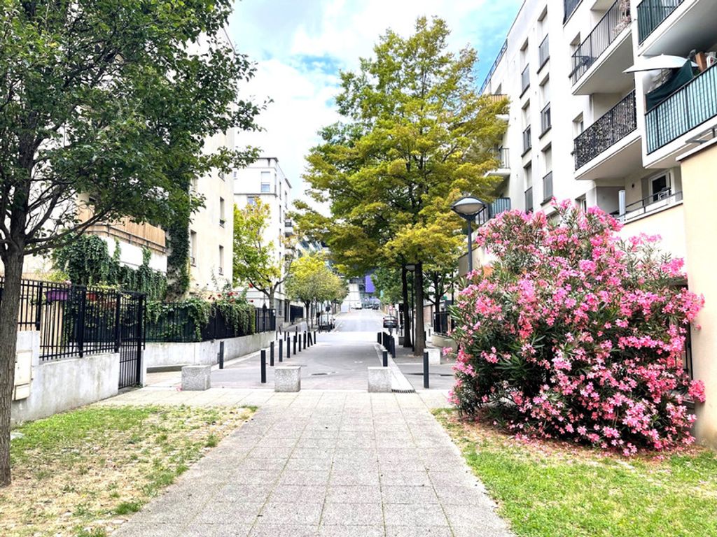 Achat appartement à vendre 4 pièces 84 m² - Saint-Denis