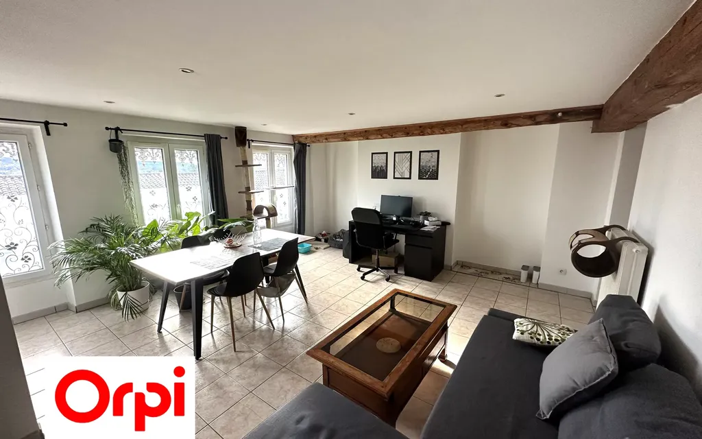 Achat appartement à vendre 3 pièces 67 m² - La Côte-Saint-André