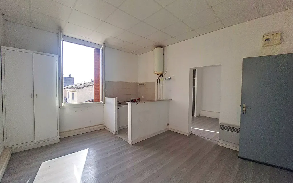 Achat appartement à vendre 4 pièces 76 m² - Avignon