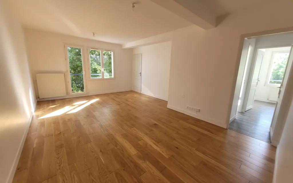 Achat appartement à vendre 5 pièces 76 m² - Viroflay