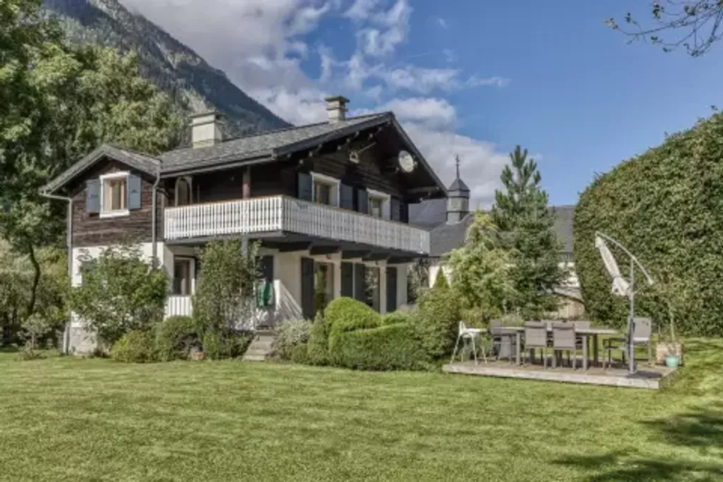 Achat maison à vendre 4 chambres 157 m² - Chamonix-Mont-Blanc