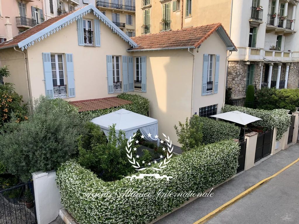 Achat maison à vendre 3 chambres 164 m² - Cannes