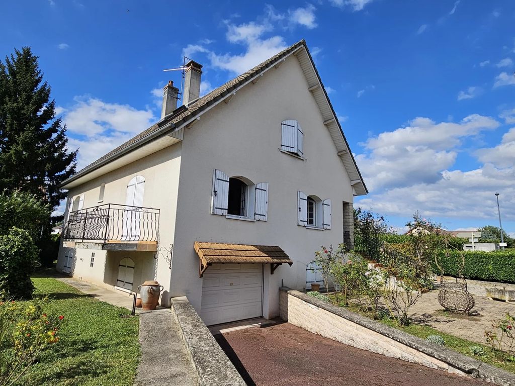 Achat maison à vendre 4 chambres 190 m² - Beaune